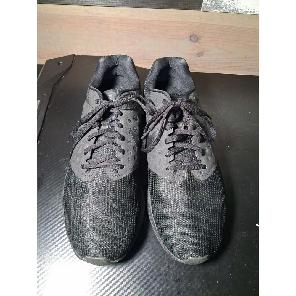 Nike Black Downshifter 7 Men’s Shoes, Size 10.5